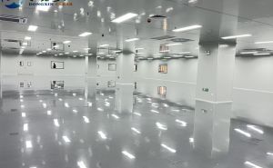 不銹鋼板和環(huán)氧樹脂哪個做無塵車間地板更好？更多搜索視頻號：@凈化東哥